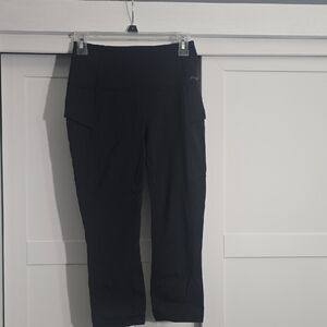 Eddie Bauer Black Capri Leggings